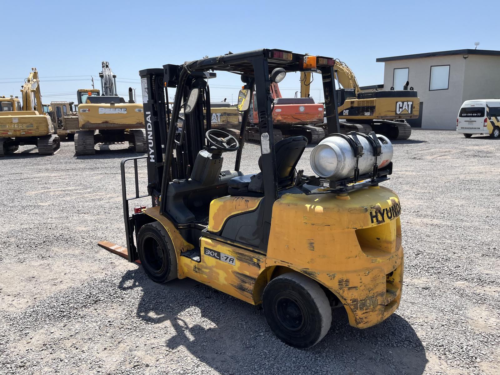 ./imagenes/INVOICE/2019/18003/HYUNDAI 30L-7A (14).JPG